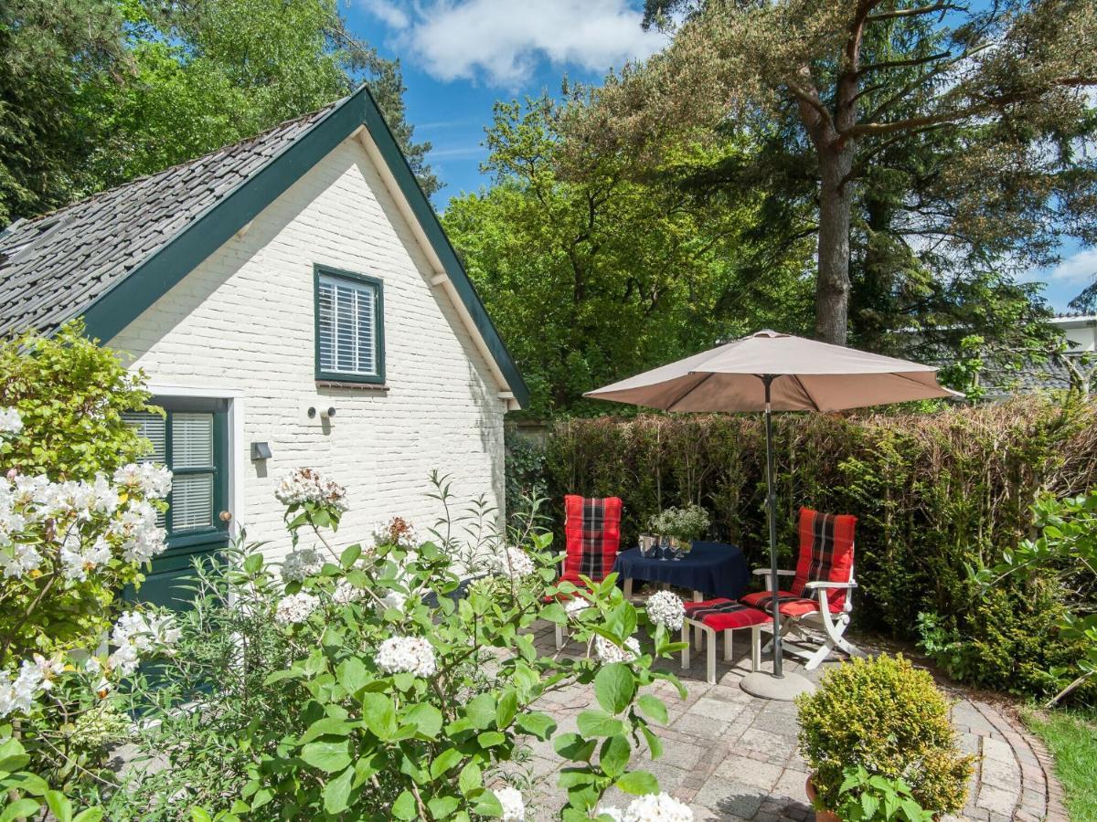 Pleasing Holiday Home In Schoorl With Patio Dış mekan fotoğraf